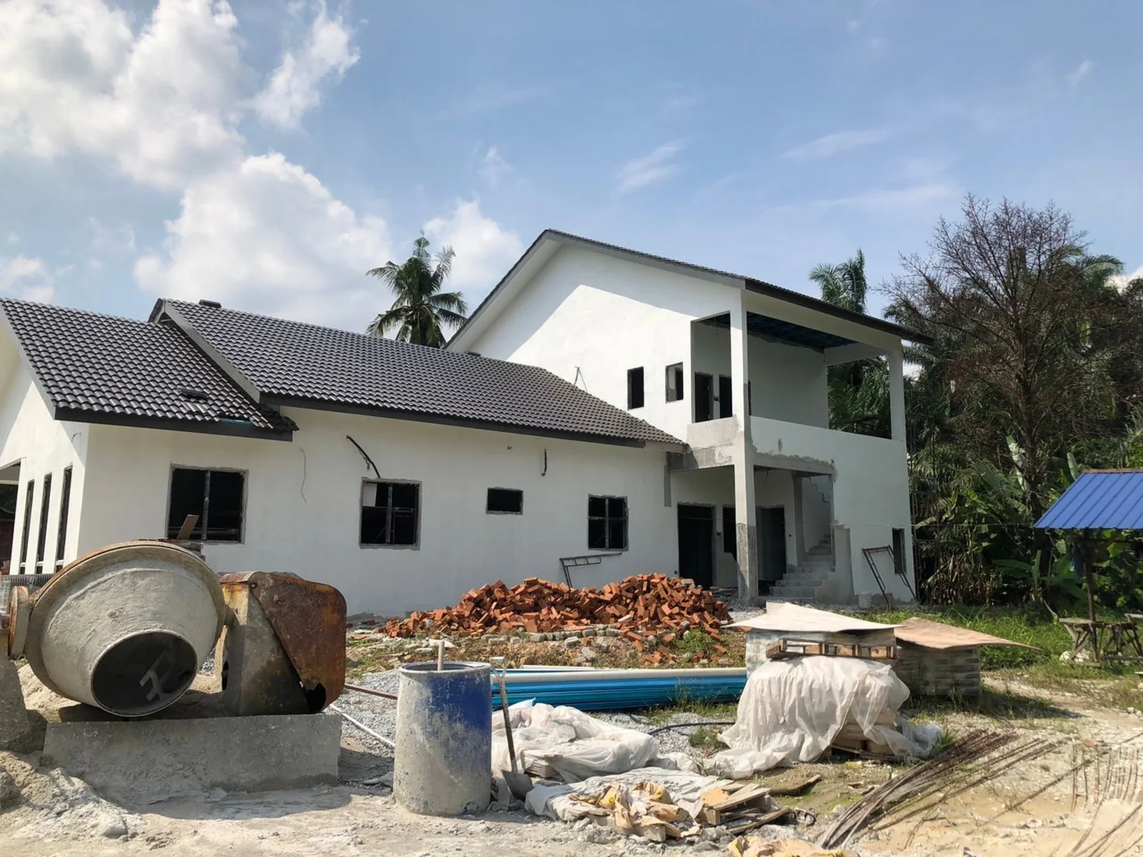Completed contemporary residential project by Aminovic Construction